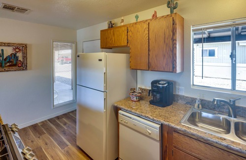 Bullhead City House | Dog-Friendly Bullhead City Home - Walk to Beach!