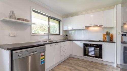 Bellara House | Dog Friendly House Near Beach