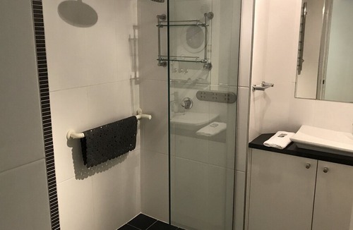 Woorim Apartment | DOLPHIN APARTMENT @ FAIRWAYS RETREAT