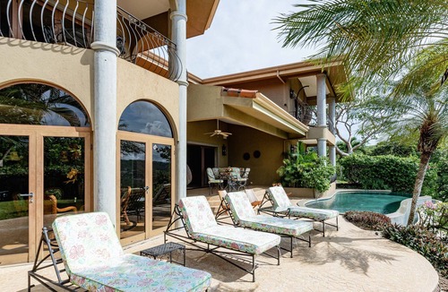 Playa Hermosa House | Dos Vistas Family Friendly - Views of both Playa Hermosa and Playa Panama