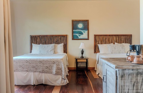 Popoyo Bed & Breakfast | Double Queen Garden View