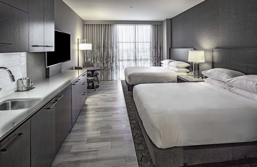 Modesto Hotel | DoubleTree by Hilton Hotel Modesto