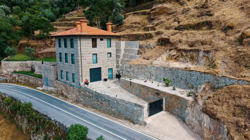 Resende House | Douro Sky Valley - Private Pool Villa