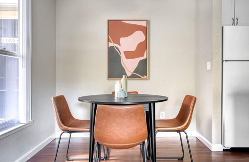 Morse Park Apartment | Dreamy Sunnyvale 1BR w/Gym, W/D & Lounge, walk to Google, by Blueground