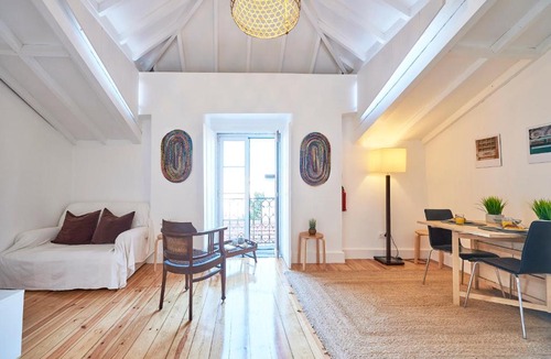 Sacramento Apartment | Duque in Chiado II
