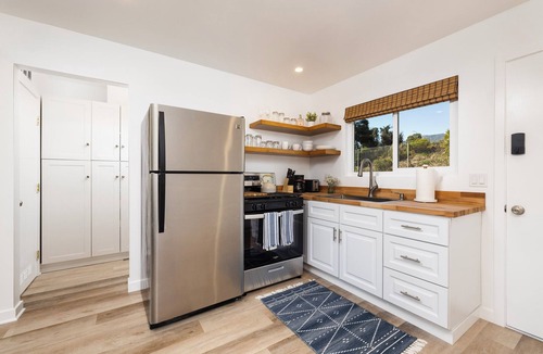 Montecito Apartment | East Beach Bungalow!