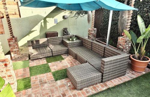 Eastside House | Eastside Garden Hideaway For 4 Perfect Location for World Cup Attendees