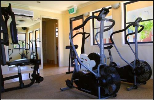Varsity Lakes House | Easy Room Next to Bond University