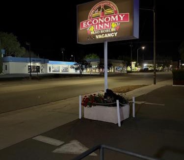 Paso Robles Hotel | Economy Inn Paso Robles