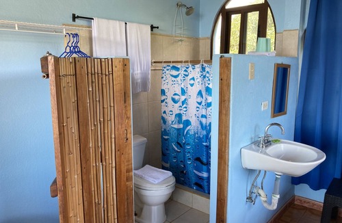 Ciudad Cortes Hotel | El Paraiso Azul