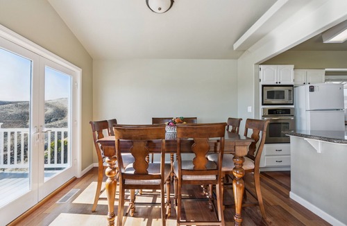 Northeast Reno House | Elegant Escape (4-Bedroom Home) - Handicap accessible by RedAwning