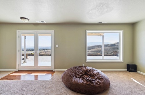 Northeast Reno House | Elegant Escape 4 Bedroom Home by RedAwning