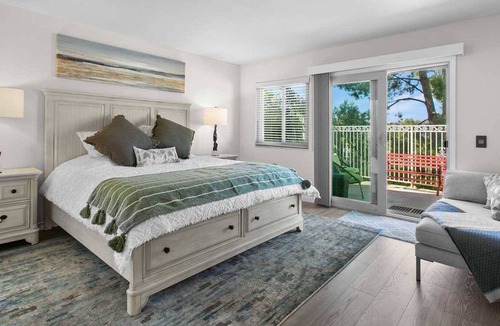 Valle Lindo House | Elegant Oasis on Malaga Cir