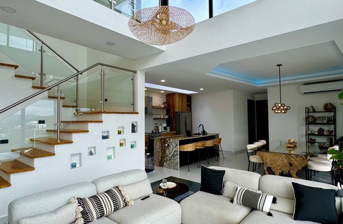 Pacific Marlin House | Elevated Modern ~ Perfect Location in San Juan del Sur with Pool & Ocean Views