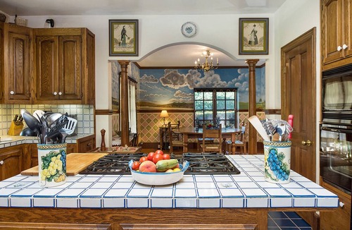 St. Helena House | Enchanting country property