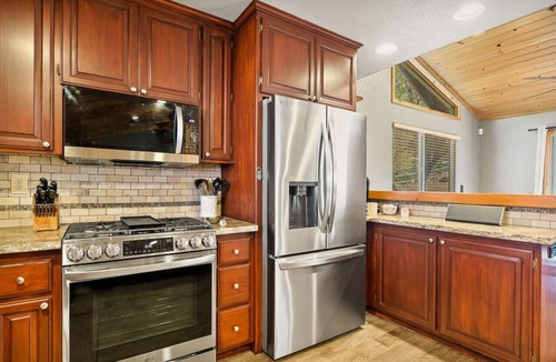 Eagle Mountain Estates Cabin | Enchanting Escape | Hot Tub, Fire Pit & Game Room