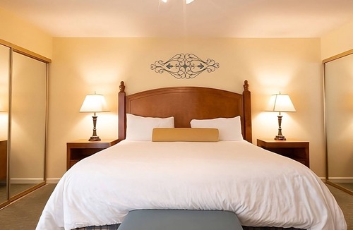 San Diego Country Estates Hotel | Enjoy a Hassle-Free Stay! 3 Convenient Units w/Full Kitchen | Pool | Parking