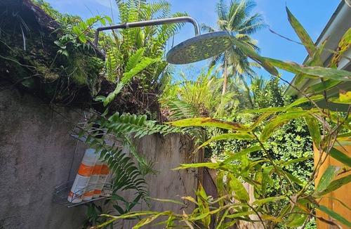 Savusavu House | Enjoy a secluded beach escape in this charming cottage.