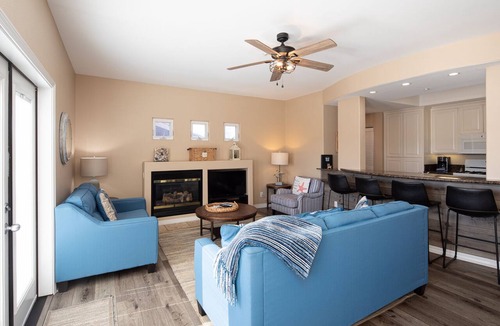 Downtown Condo | Enjoy the View of the Blue Pacific Ocean on a Private Balcony in Downtown Pismo!