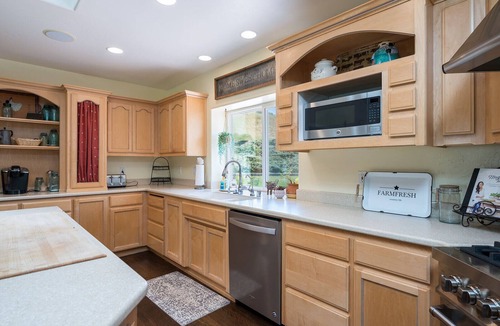 Pismo Beach House | Epic 4BR Ranch 4 miles to Beach!