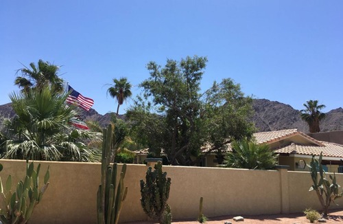 La Quinta Cove House | Epic mountain views - Custom home- great relaxing/entertainment patio/pool/yard