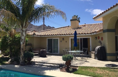 La Quinta Cove House | Epic mountain views - Custom home- great relaxing/entertainment patio/pool/yard