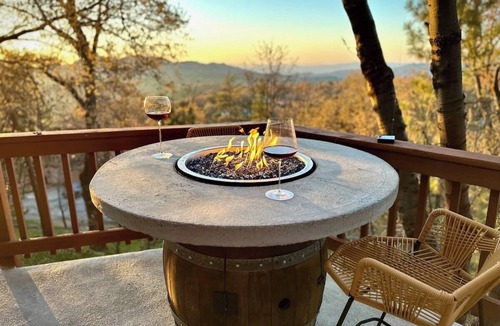 Lake Arrowhead Ski Chalet | EPIC VIEWS/SAUNA/GYM/SPEAKEASY/COLD PLUNGE/LUX/BOTIQUE CHALET