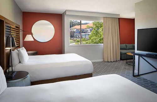 Live Oak Hotel | Escape to Nature: 3 Room with Resort Views | Enjoy Outdoor Fireplace