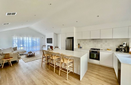Rye House | Escape to Rye - Beach House with Pool