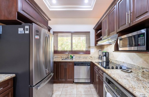 Tamarindo Condo | Escape to this poolside condo - The best location in Tamarindo