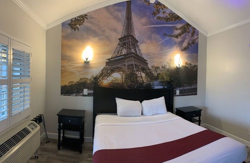 Central Escondido Hotel | Escondido Inn