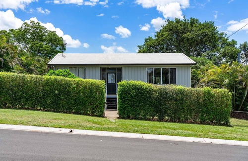 Esk House | Esk budget accommodation.
