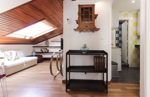 Lisbon Old Town Apartment | ESTRELA DESIGN by HOMING