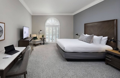 Winters Hotel | Everything You Need For The Perfect Vacation! Free Parking, Pets Are Welcome!