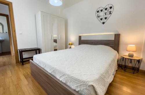 Evora Apartment | Évora City Break Apartment with Patio in the Historic Centre