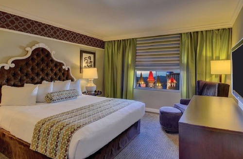 Las Vegas Strip Hotel | Excalibur Hotel & Casino - Right on the Strip! - 1 King Bed Suite - Sleeps 2