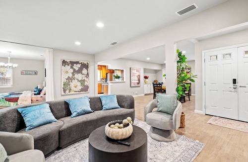 Hacienda Heights House | Excellent location/near Disney/Universal Studios/5BR/2.5BA/7BEDS/quiet/beautiful