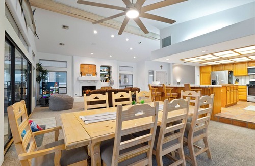 Holiday Shores House | Exceptional 4 Bedroom Riverfront Home with Dock! Sleeps 16