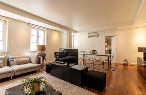 Sacramento Apartment | Exclusive Chiado Deluxe, elegant & spacious 3 BR