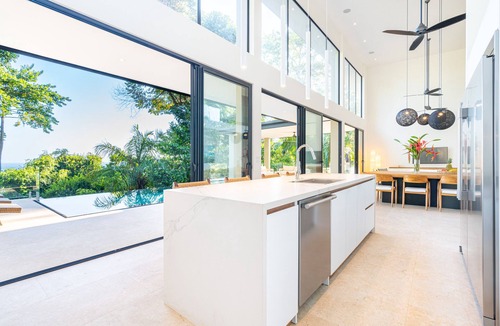 Ballena Villa | Exclusive community | Easy Access | Oceanview Pool