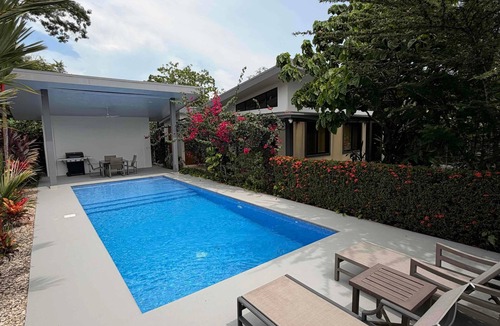Ballena House | Exclusive Villa with Pool in Bahía Ballena