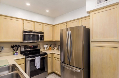 Scottsdale Ranch House | Executive 2 bedroom condo in the Raquet Club