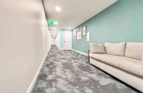 East Village Apartment | Executive Suite | 3 Blocks from Gaslamp Quarter