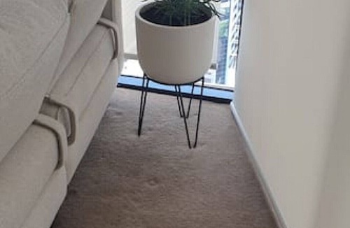 Brisbane Central Business District Apartment | Executively Inspired - 2 Bed 2 Bath Apt on Queen St with Carpark Fast WiFi Rooftop Pool and Sleeps 5