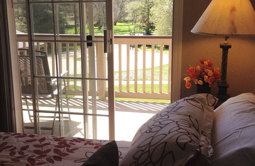 Three Rivers House | Experience nature's grandeur! Five bedroom retreat near Sequoia & Kings Canyons