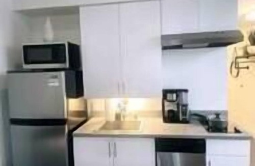 Arts District Apartment | Explore DTLA Arts District!