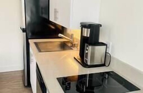 Arts District Apartment | Explore DTLA Arts District!