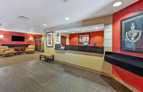 Riviera - Westchester Hotel | Extended Stay America Suites - Bakersfield - California Avenue