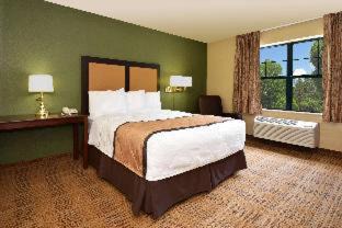 Stockton Hotel | Extended Stay America Suites - Stockton - March Lane