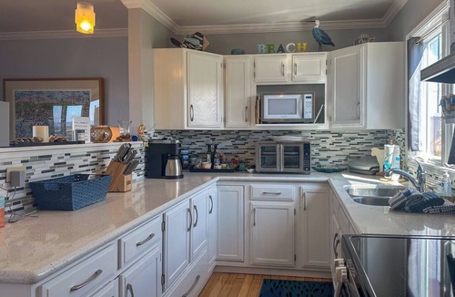 Bodega Bay House | Fabella - Ocean front cottage, spectacular Views, short walk to the beach.